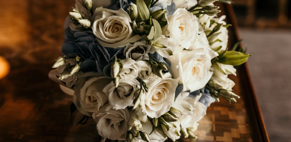 Bouquet of wedding flowers 